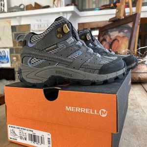 Merrell Moab 2 Mid Waterproof Hiking Shoes Size 10.5